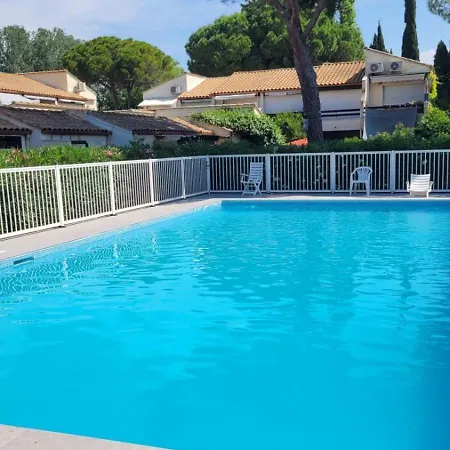 House 2p With Swimming Pool In Nyaraló *