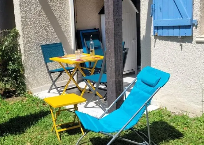 Дом отдыха House 2p With Swimming Pool In Ла-Гранд-Мот